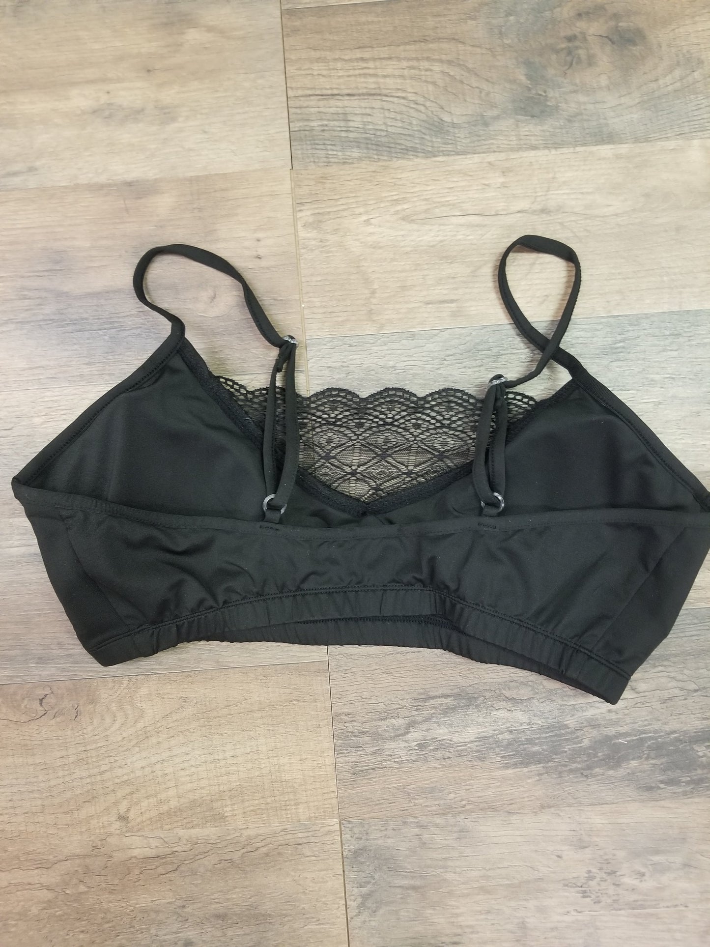 Lace accent bralette in black
