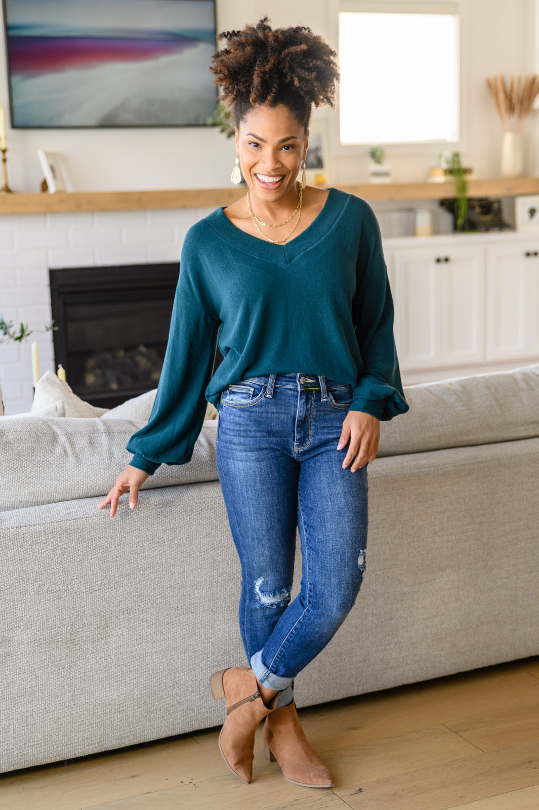 Gimme Comfort V Neck Knit Top In Hunter Green – The White Cotton